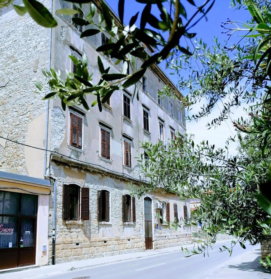 Zpula Center Studio Apartments Esterno foto